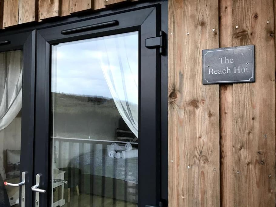Отель The Beach Hut Orbost Экстерьер фото